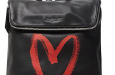 Miglior borsa nera con cuori rossi